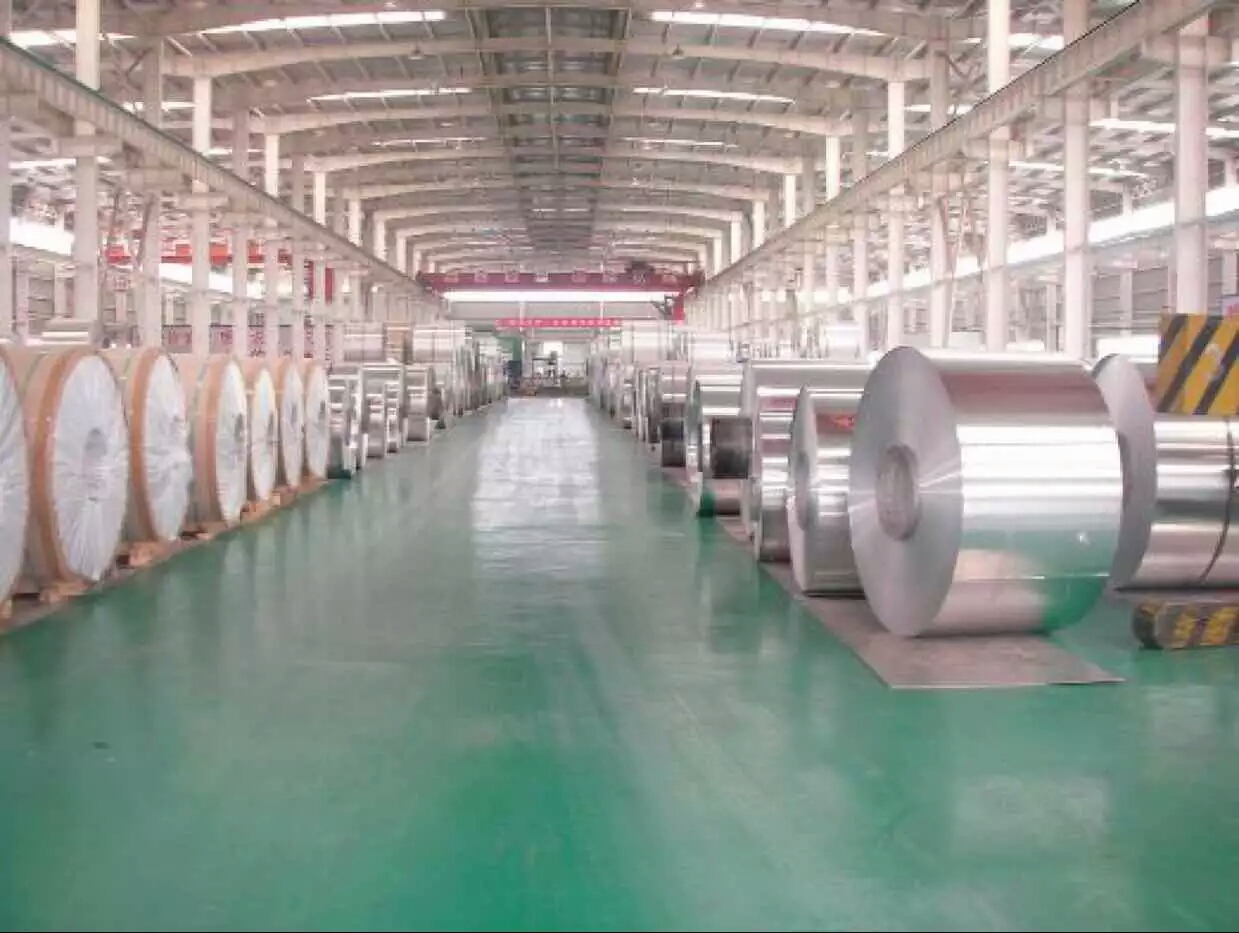 铝乐公司原材料仓库